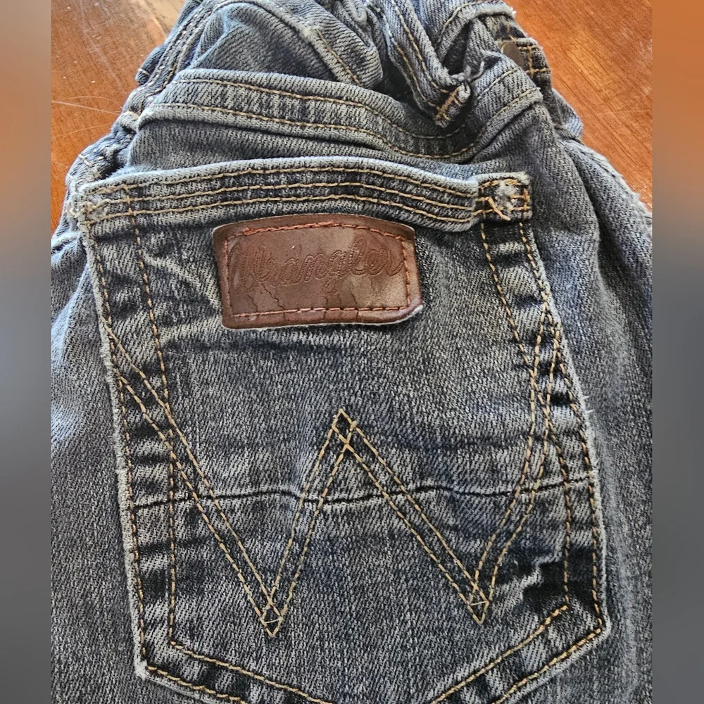 Wrangler Blue Relaxed Jeans Classic Casual Wear - Picture 2 of 6